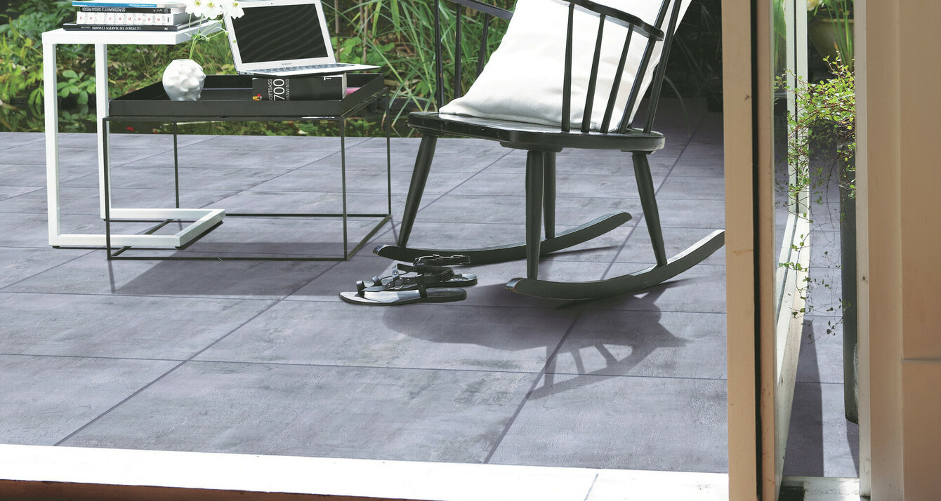 3 cm terasová platňa Mystika vo farbe cemento