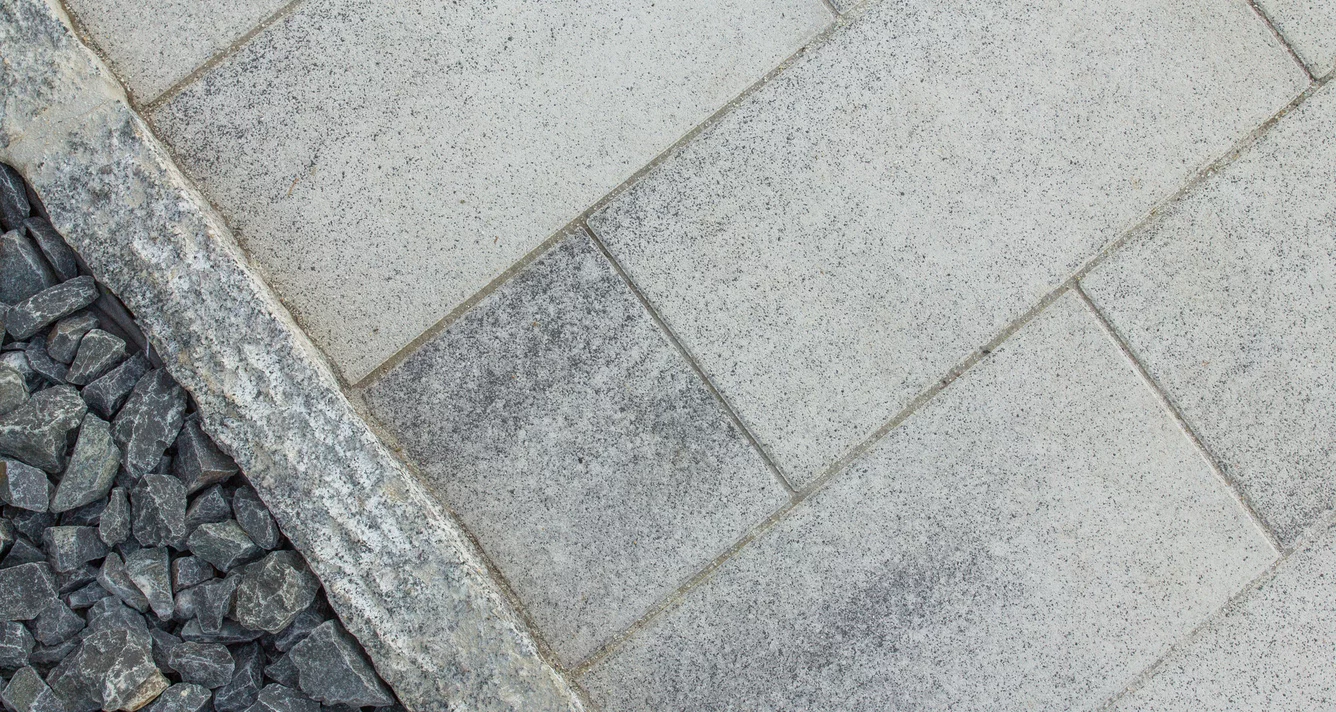 terasová platňa Umbria vo farbe granit biela terasová platňa Umbria vo farbe granit biela